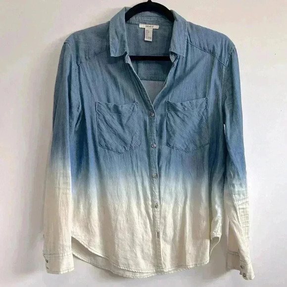 Forever 21  Ombre Denim Chambray Long Sleeve Shirt size S - Picture 2 of 3